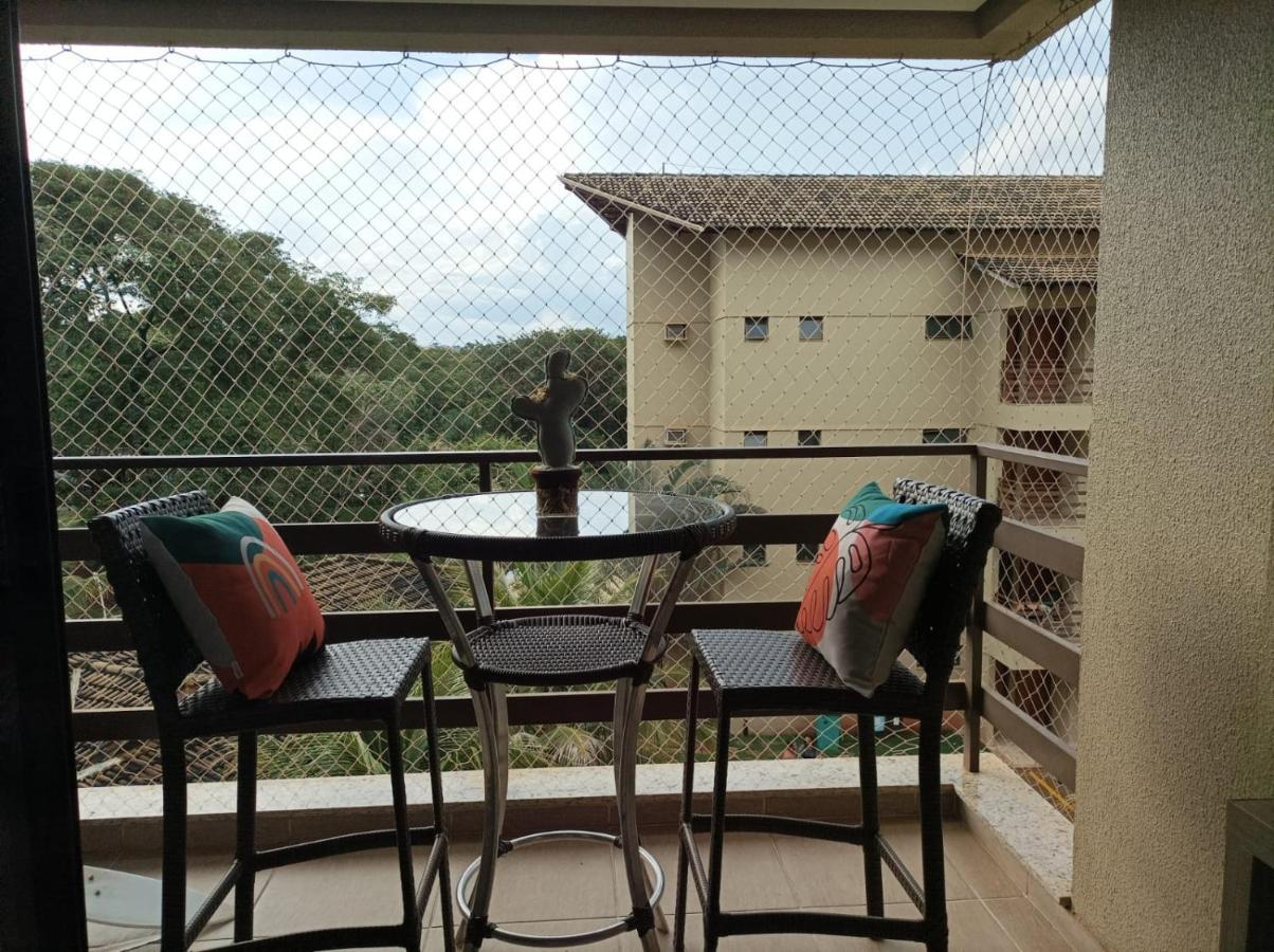 APÊ LINDO ALDEIA DO LAGO COM COZINHA MOBÍLIA NOVA JUNTO AO LAGO CORUMBÁ e KAWANA PARK Caldas Novas Exterior foto